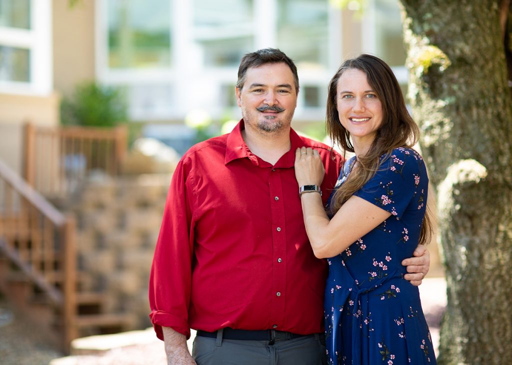 Casal de missionários é enviado a África